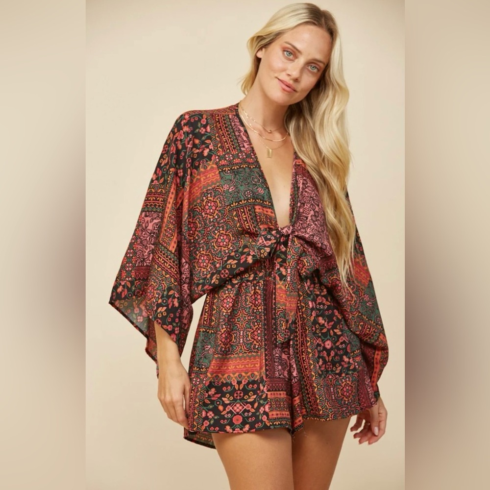 Wisteria Lane Women’s Batwing Sleeved Boho Mix Print Romper Medium‎ Whimsical